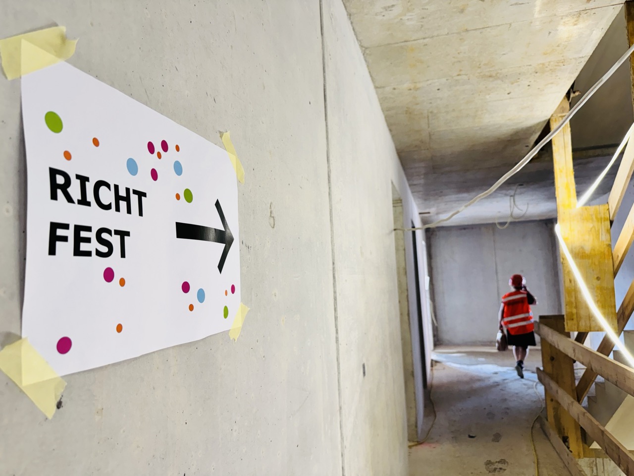 Aufrichte Siedlung Koch hat stattgefunden